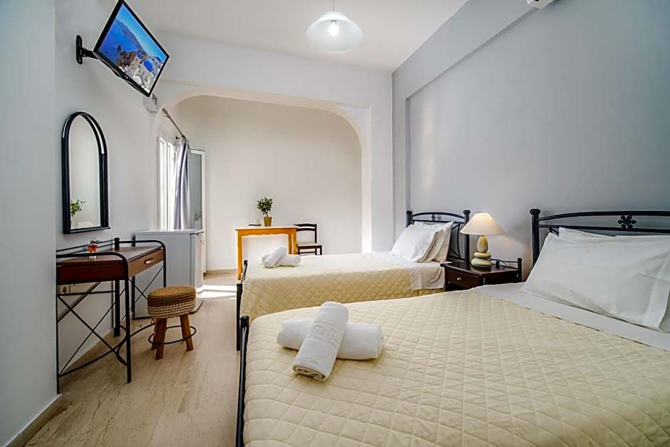 Emmanouela Studios & Villas