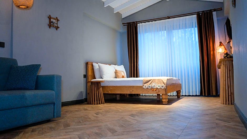 Trina Talles Hotel Alacati - Luxury Desing