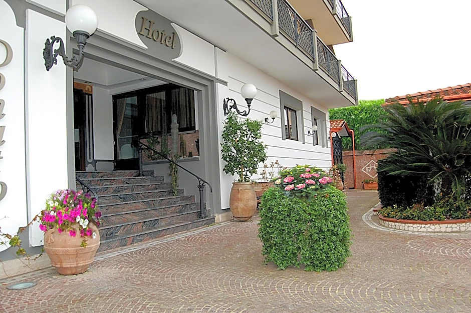 Hotel Ristorante Donato S.R.L.