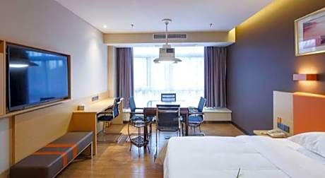 7 Days Premium·Chongqing Liangping People's Square Centre