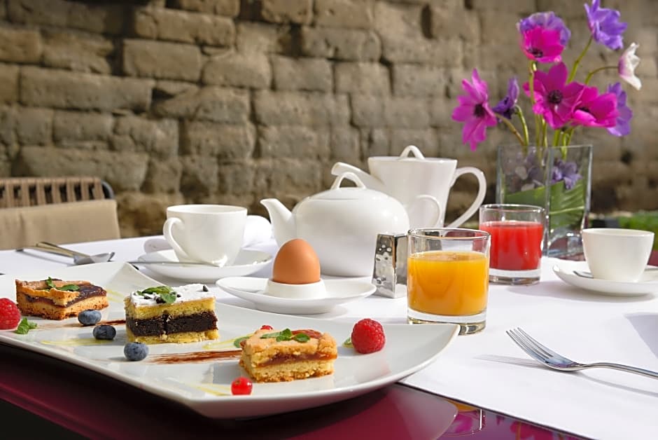 Palazzo Montemartini Rome, A Radisson Collection Hotel