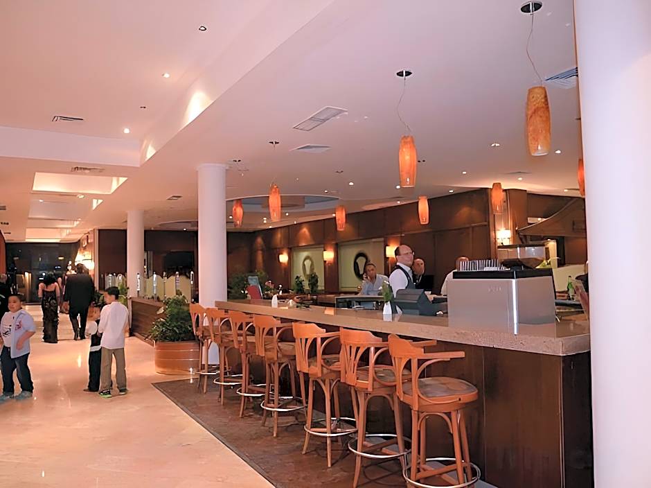 Cairo Pyramids Hotel