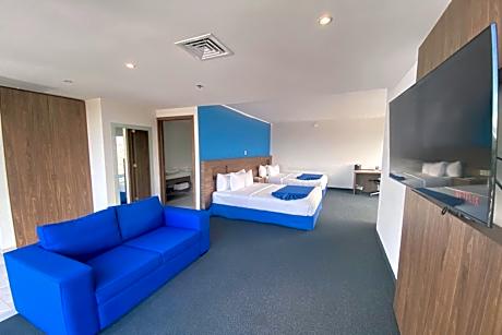 Suite with 2 Queen Beds, Non-Smoking