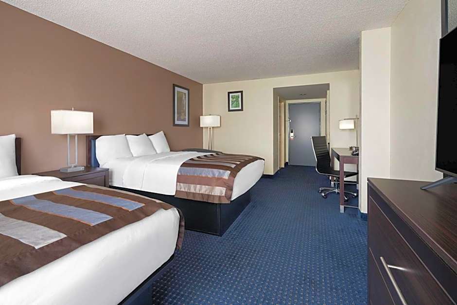 Photo 1 of 10 of 2 Double Beds