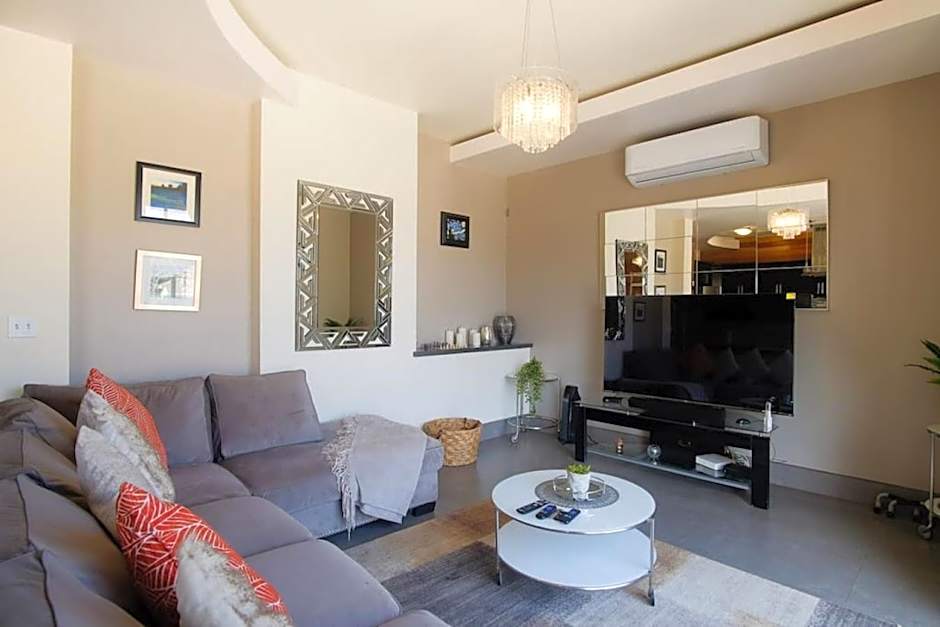Casa Todos Santos with Gated Parking at Casas Sanblu