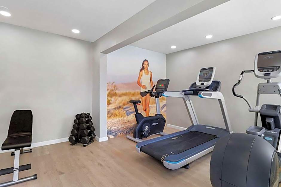 Clarion Pointe Ridgecrest Near China Lake Naval Station
