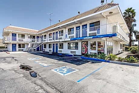 Motel 6 Modesto, CA
