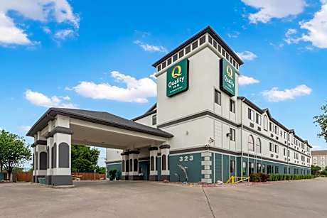 Quality Inn Near Seaworld - Lackland