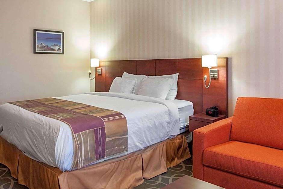 Quality Hotel & Suites Gander