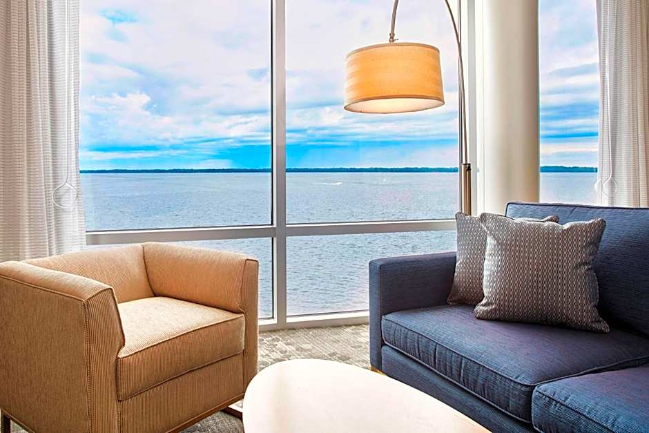Courtyard by Marriott Erie Bayfront