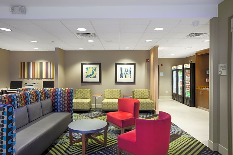 Holiday Inn Express Hastings, an IHG Hotel