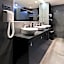 Airhostel Barcelona Airport 24h
