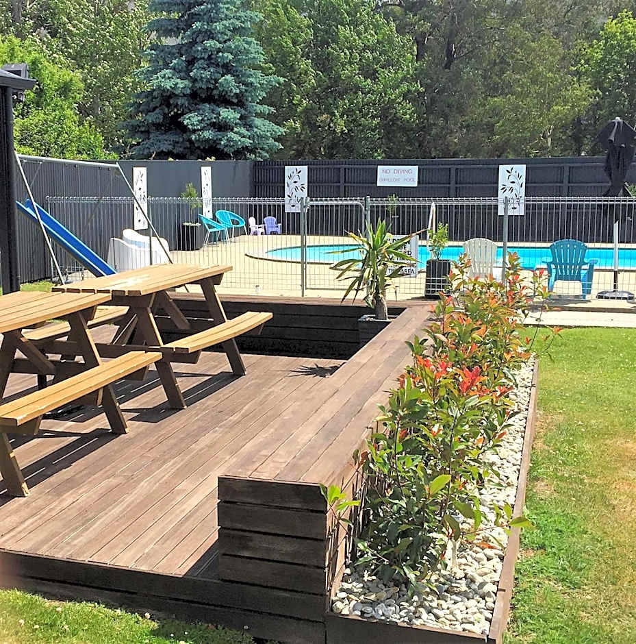 Fairway Motel & Apartments