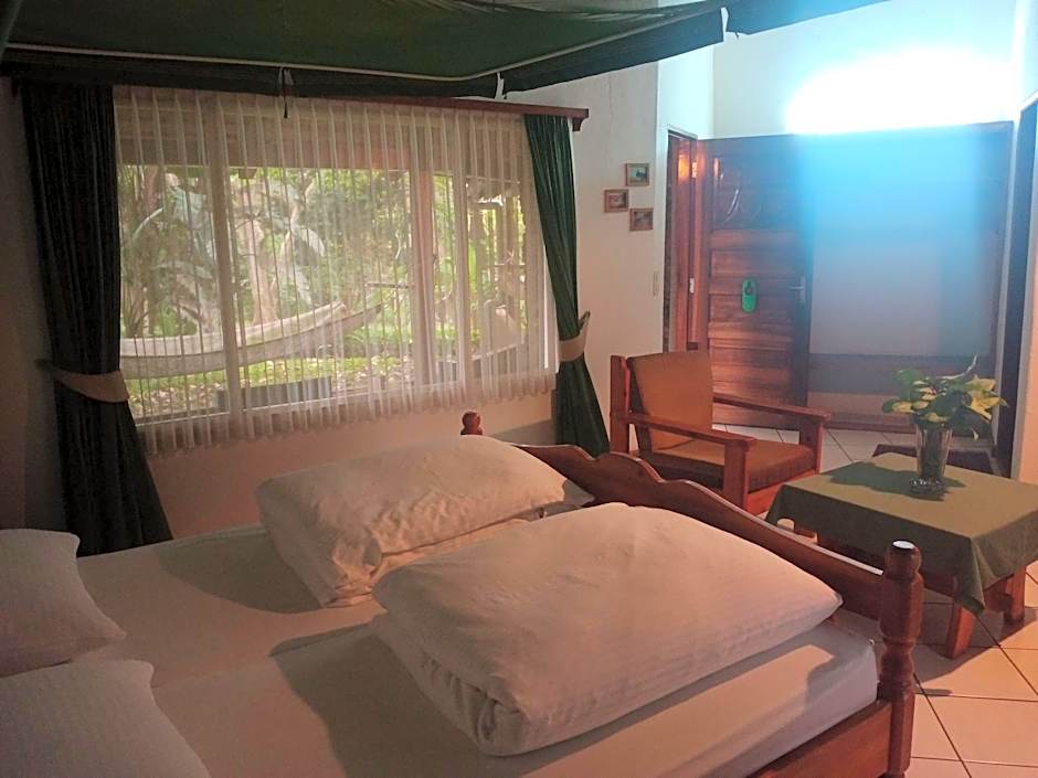 Dik Dik Hotel