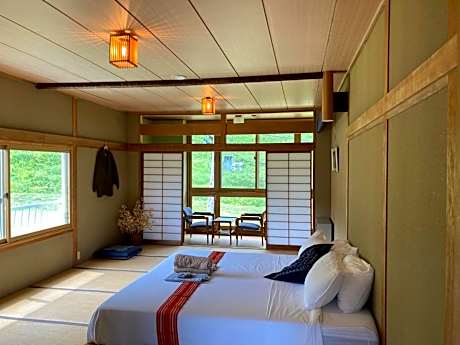 Triple Room with Mountain View