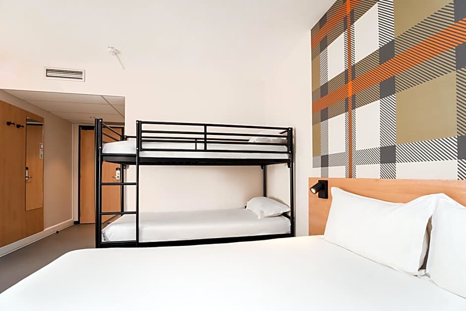 easyHotel Nice Palais des Congrès  Old Town