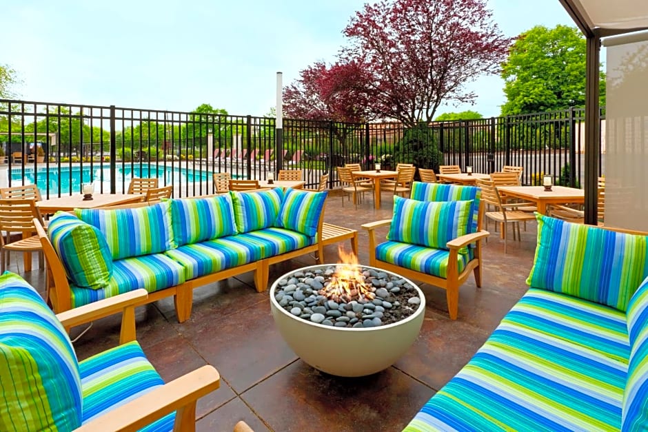 Holiday Inn Clark - Newark, an IHG Hotel
