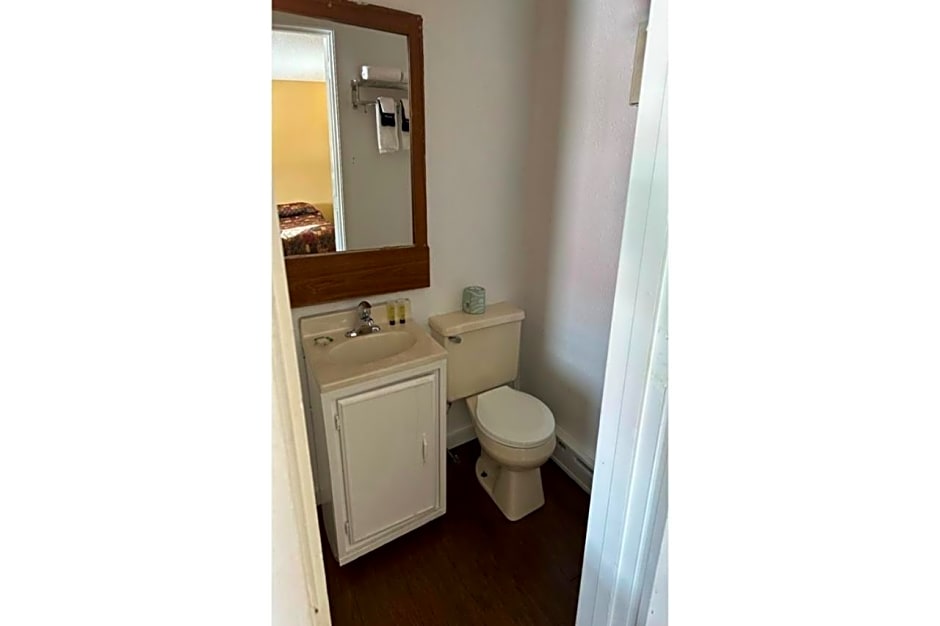 Love Hotels Timberline By OYO Lake Superior