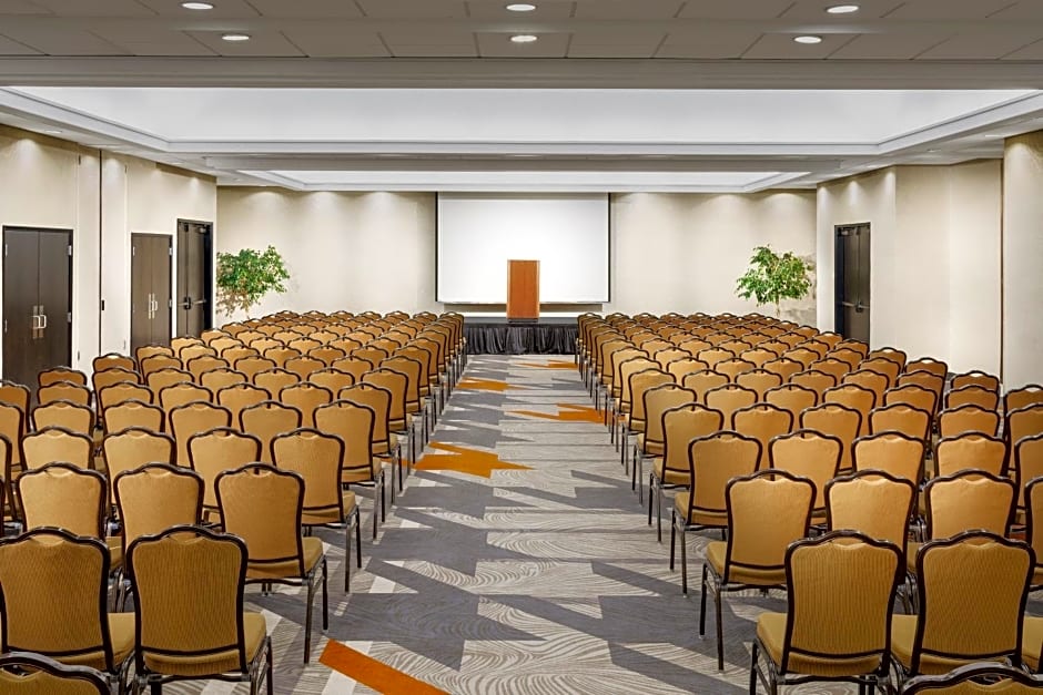 DoubleTree by Hilton Colorado Springs