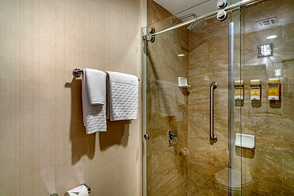 Best Western Plus Carpinteria Inn