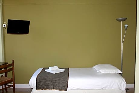 Superior Room (2 or 3 Single Beds)