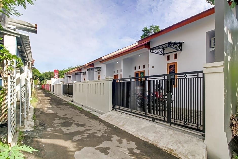 OYO 91243 Bina Syariah Guest House