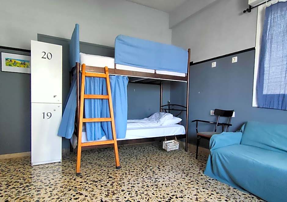 The Holy Rock - Hostel at meteora