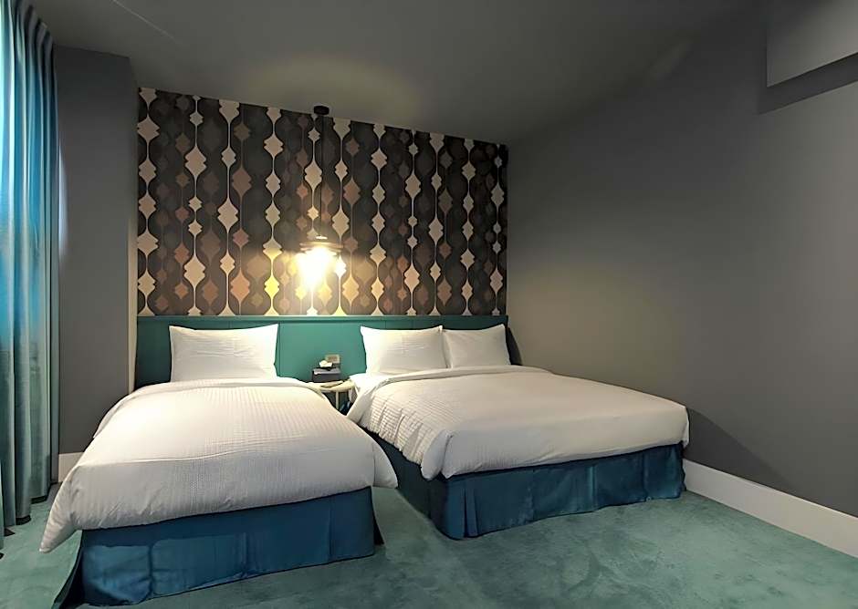 Modern Inn