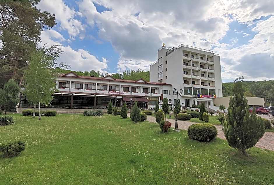 Hotel Spa Cazino Monteoru