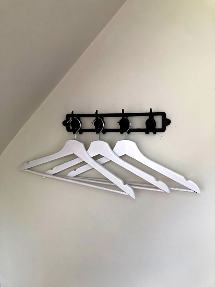 The Old School, Idbury, OX7 6RU