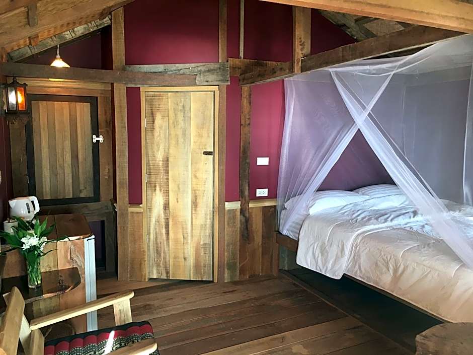 Castaway Beach Bungalows