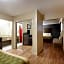 Econo Lodge Inn & Suites I-35 At Shawnee Mission