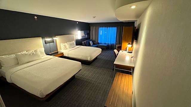 Courtyard by Marriott Kingston