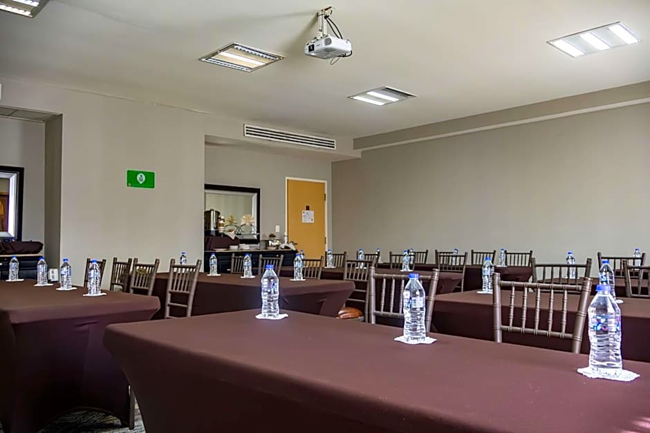 Best Western Plus Monterrey Airport