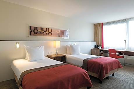 Standard Room with Two Single Beds