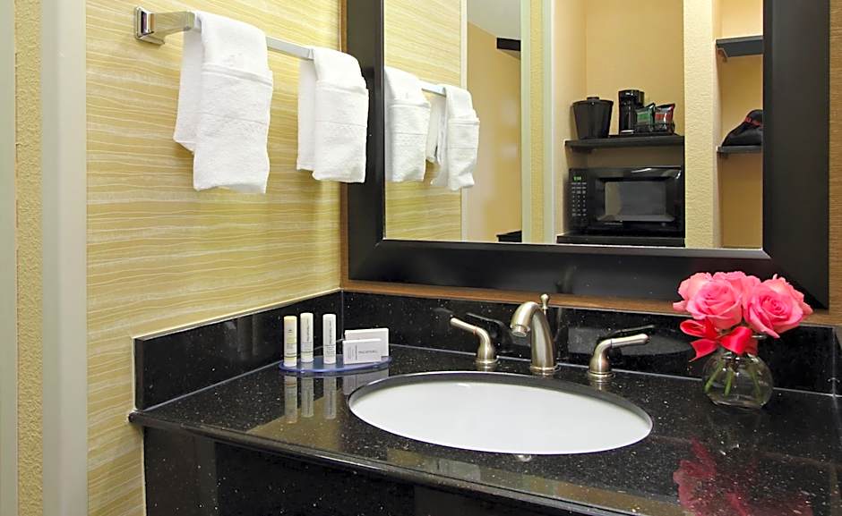 Comfort Inn & Suites Olathe - Kansas City