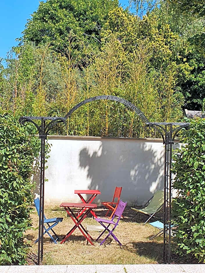 LA MARINA-Center-Parking-StationtoParis