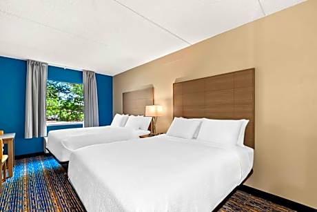 2 Queen Beds Nonsmoking