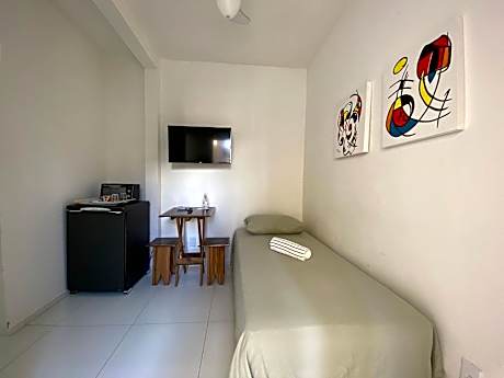 Kalug - Suíte individual com WI-FI 200mbps em condomínio fechado na Praia do sul