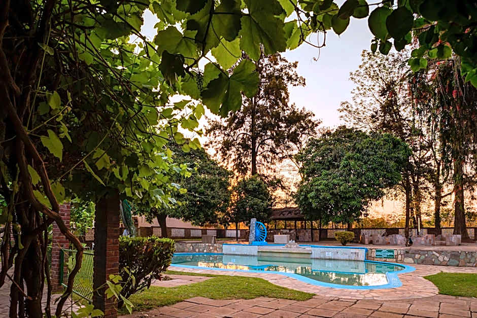 Kadoma Hotel & Conference Centre