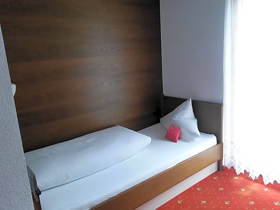 Gasthof Pension Traube