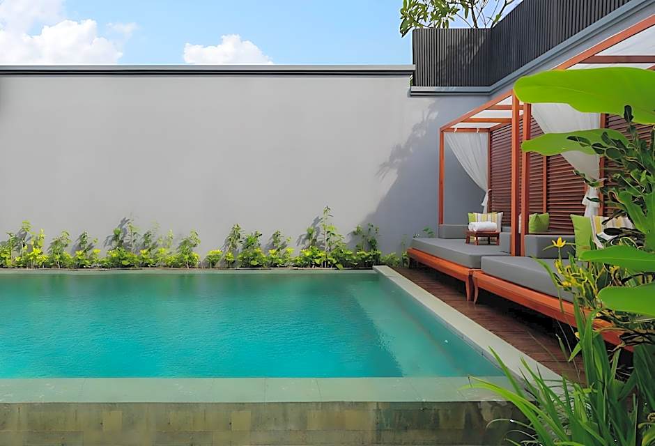 Seminyak Icon - by Karaniya Experience