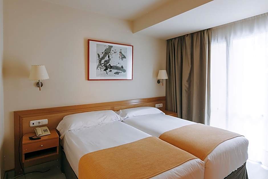 Hotel Zaragoza Plaza