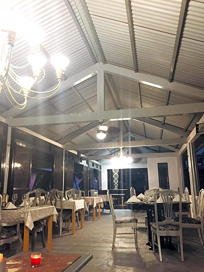 Sunbloom Beachfront Hotel and Restaurant Zambales