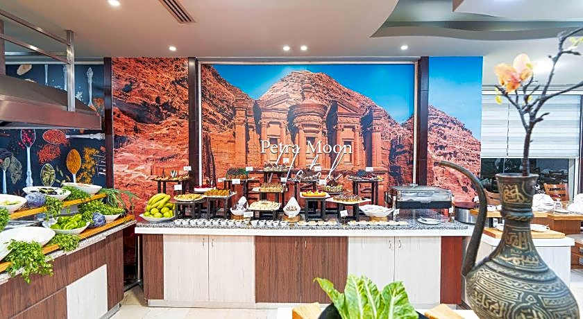 Petra Moon Hotel