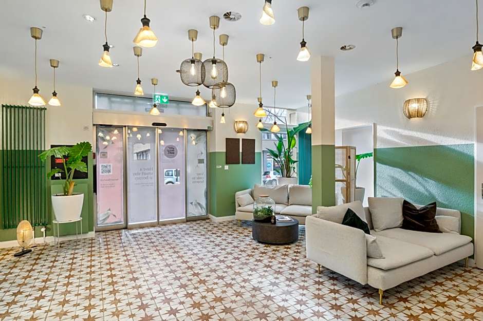 Becozy Self Check-in Pop-Up Hotel Basel