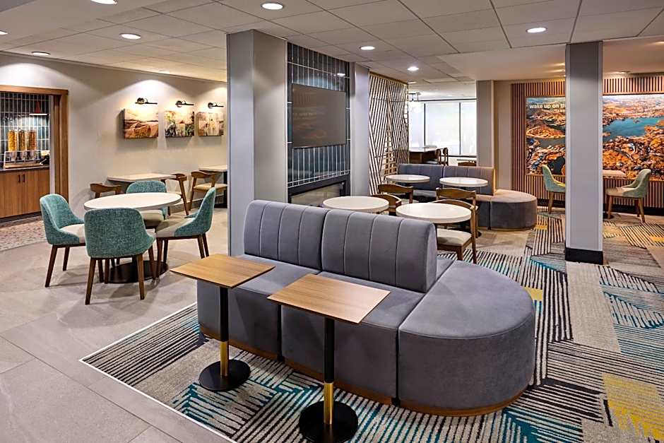 La Quinta Inn & Suites by Wyndham Thousand Oaks Newbury Park