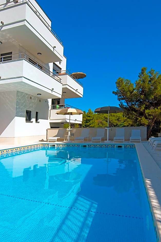 Aparthotel Punta Blu - POOL & SPA