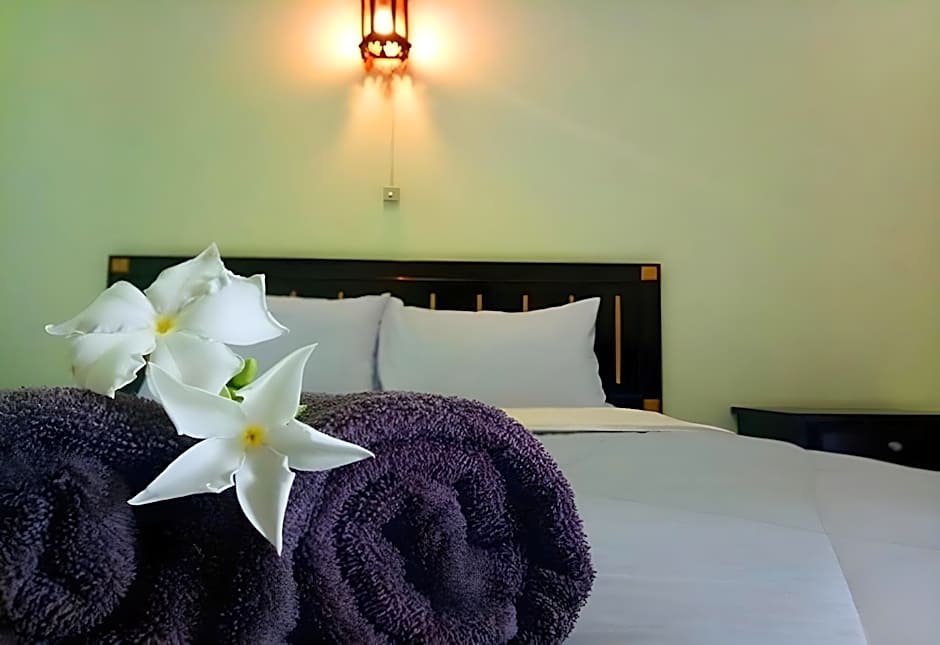 Amonruk Hotel 2
