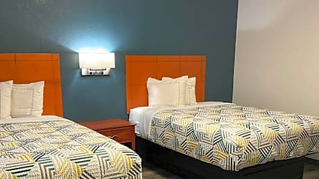 2 Queen Beds | Non-Smoking, Micfridge